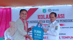 Bupati Sintang Hadiri Penyerahan Program CSR CU BIMA Untuk SDN 23 Balai Harapan