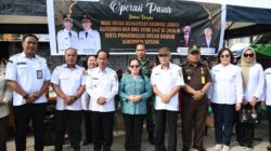 Ketua TP-PKK Sintang Hadiri Operasi Pasar HBKN Ramadhan dan Idul Fitri 1447 H di Pasar Masuka